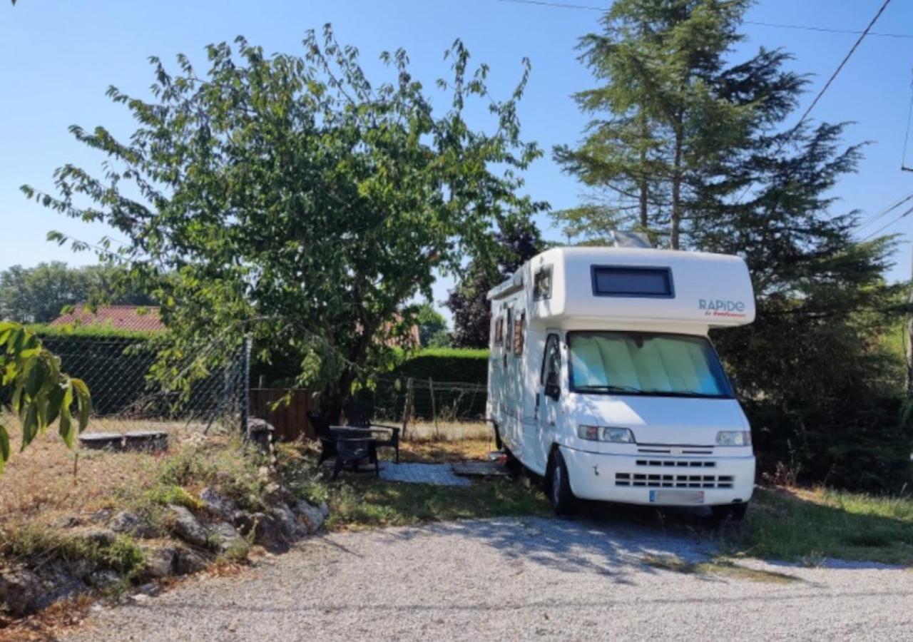 Charmant camping-car à la campagne Labessiere-Candeil Exterior foto